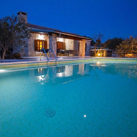 Holiday Home Svemir Drage Zewnętrze zdjęcie