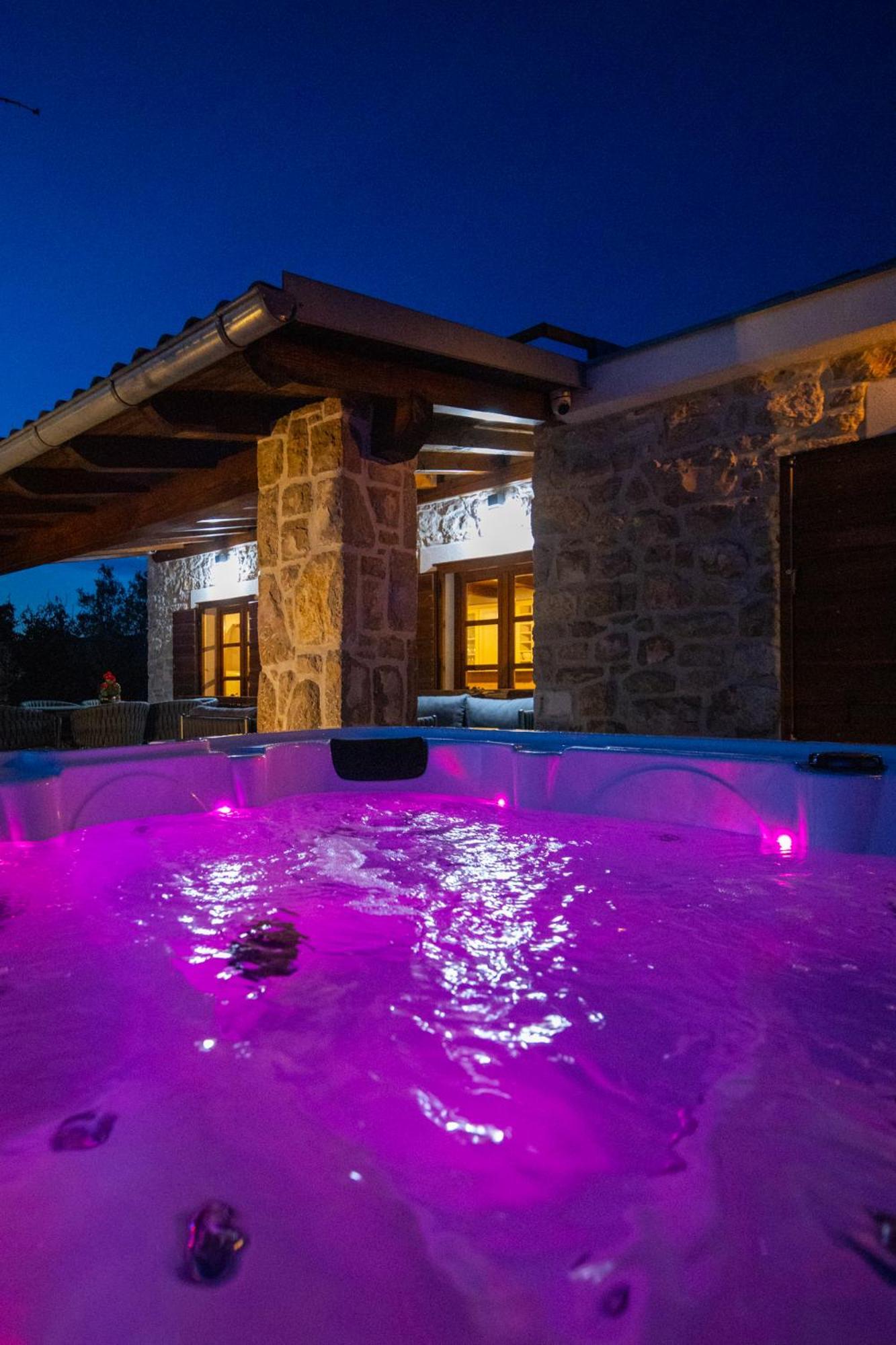Holiday Home Svemir Drage Zewnętrze zdjęcie