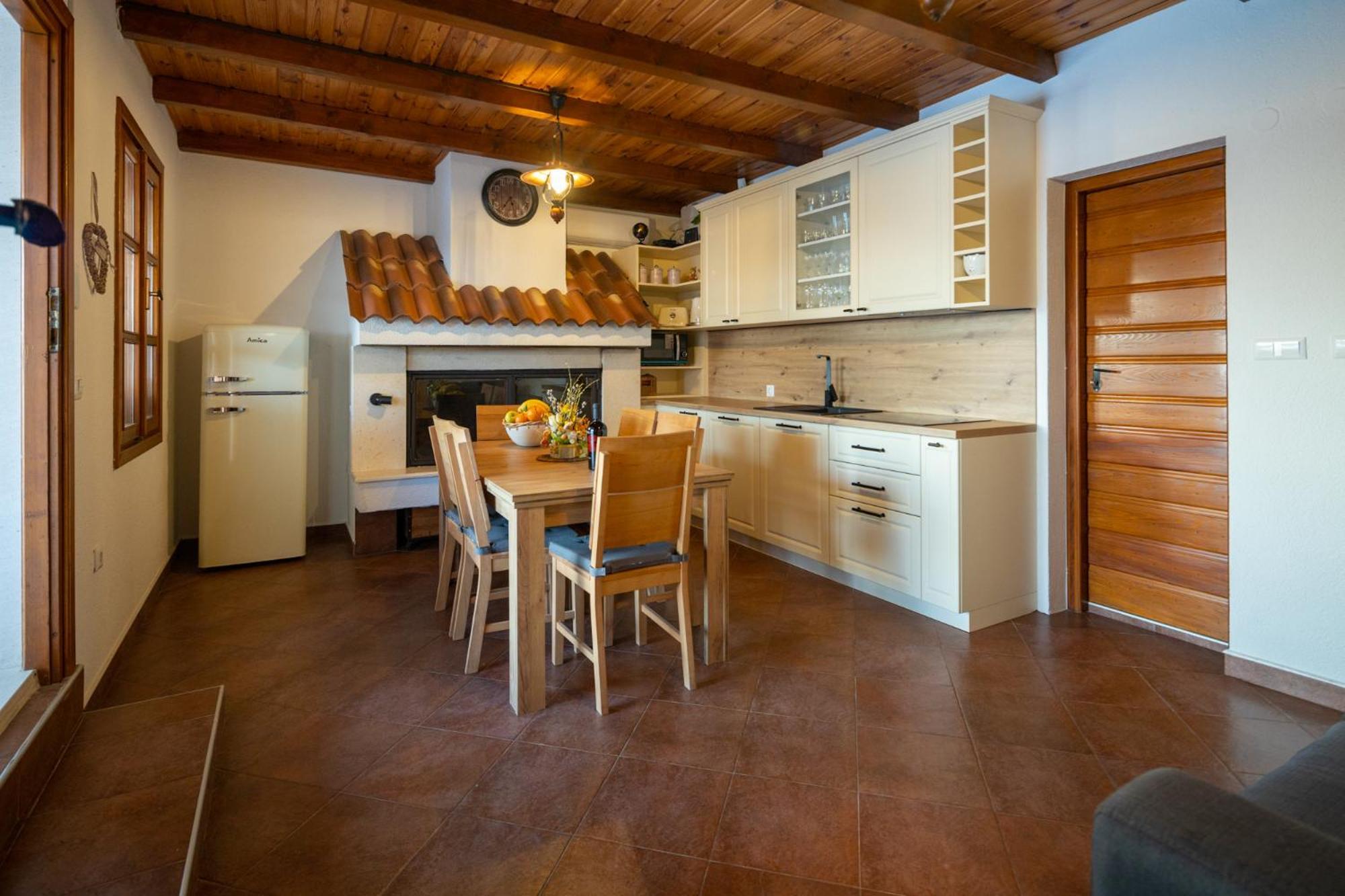 Holiday Home Svemir Drage Zewnętrze zdjęcie