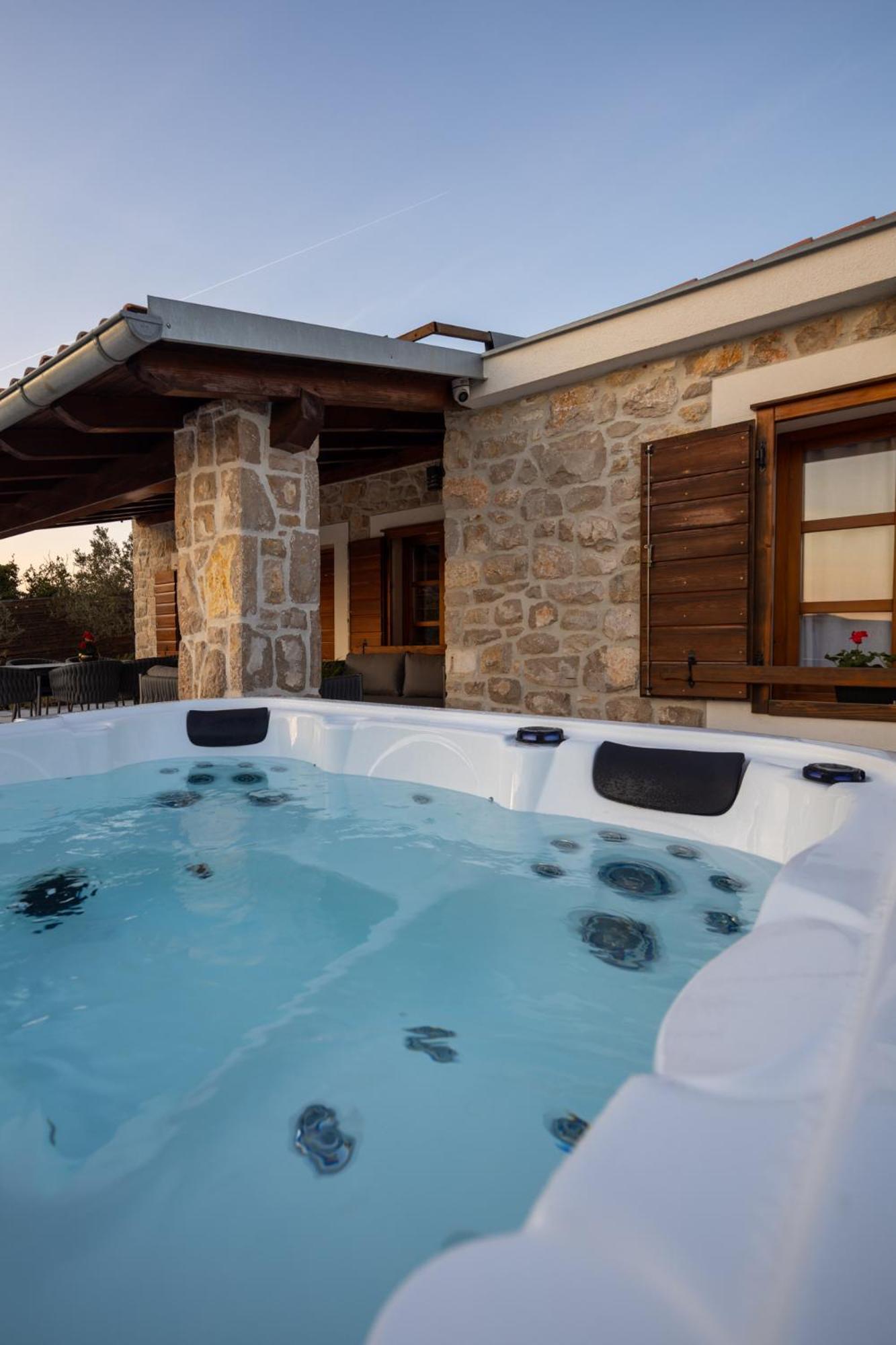 Holiday Home Svemir Drage Zewnętrze zdjęcie