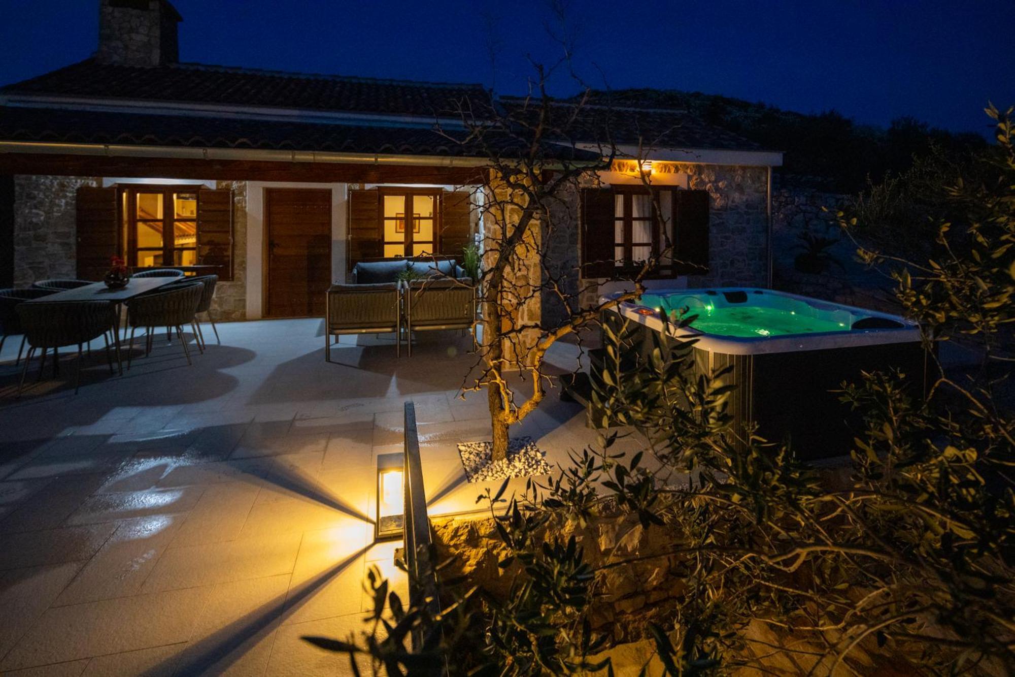 Holiday Home Svemir Drage Zewnętrze zdjęcie
